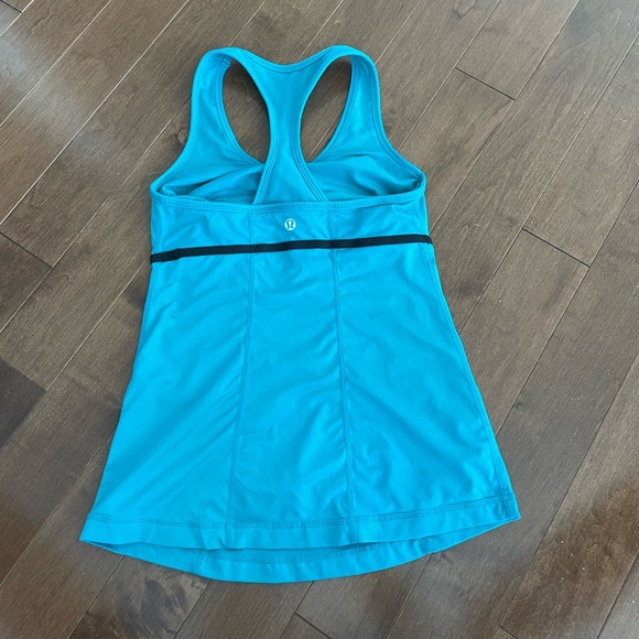 Lululemon tank // blue and black // 4 - Picture 2 of 2
